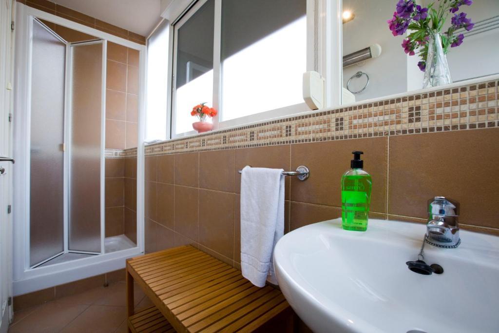 Apartamento Tirso De Molina Madrid Habitación foto